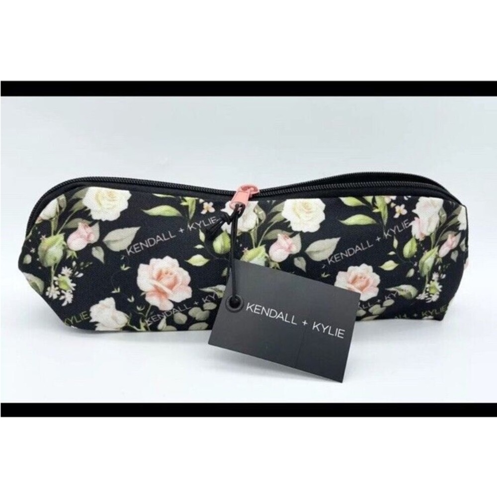 Kendall and Kylie Black Floral Print Cosmetic Zipper Purse Pouch Make Up Bag NWT